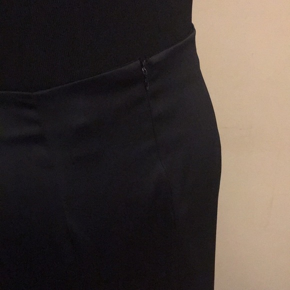 JS Collections: Scalloped Hem Formal Skirt - Picture 4 of 9